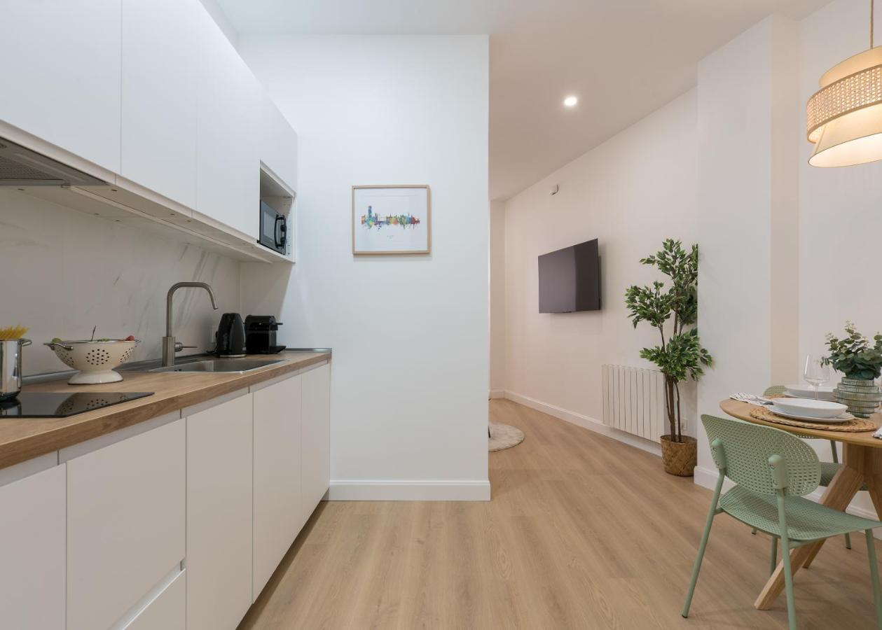 Kaixo Bilbao Apartments ภายนอก รูปภาพ