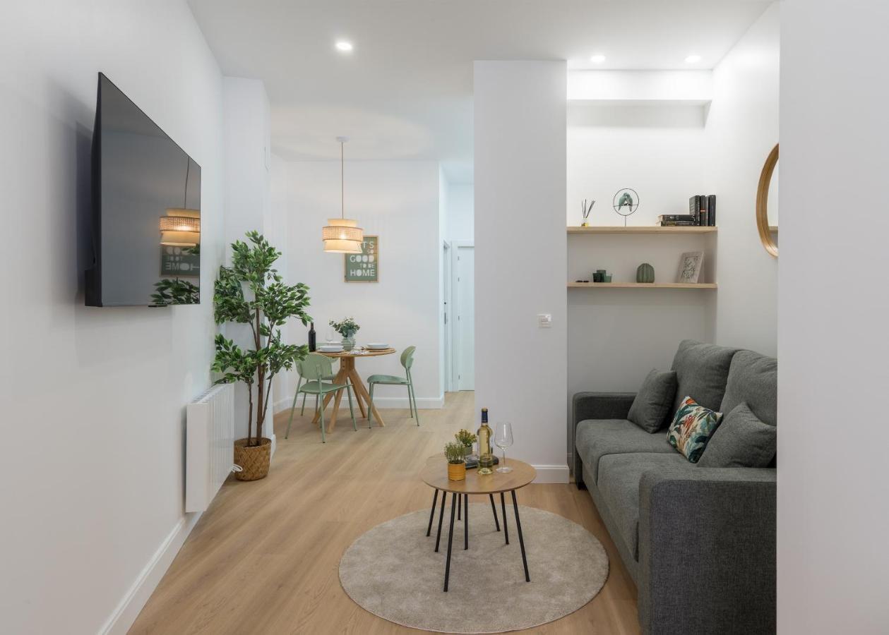 Kaixo Bilbao Apartments ภายนอก รูปภาพ