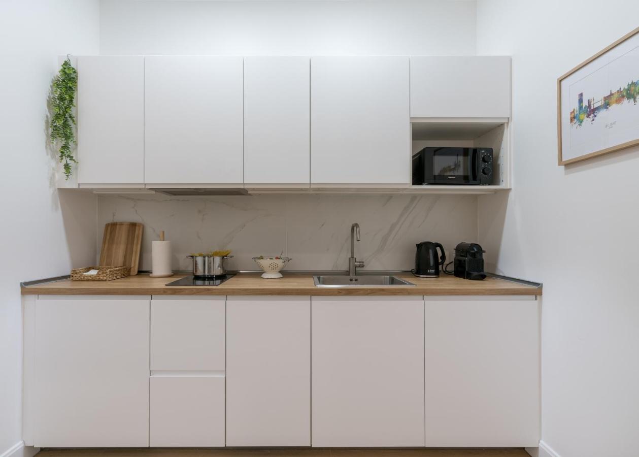 Kaixo Bilbao Apartments ภายนอก รูปภาพ