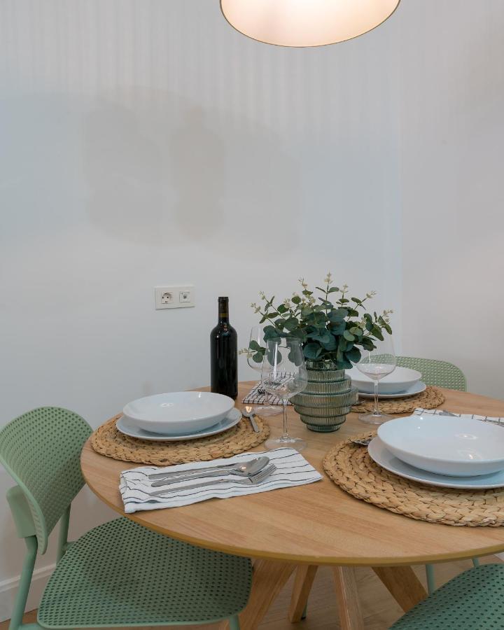 Kaixo Bilbao Apartments ภายนอก รูปภาพ