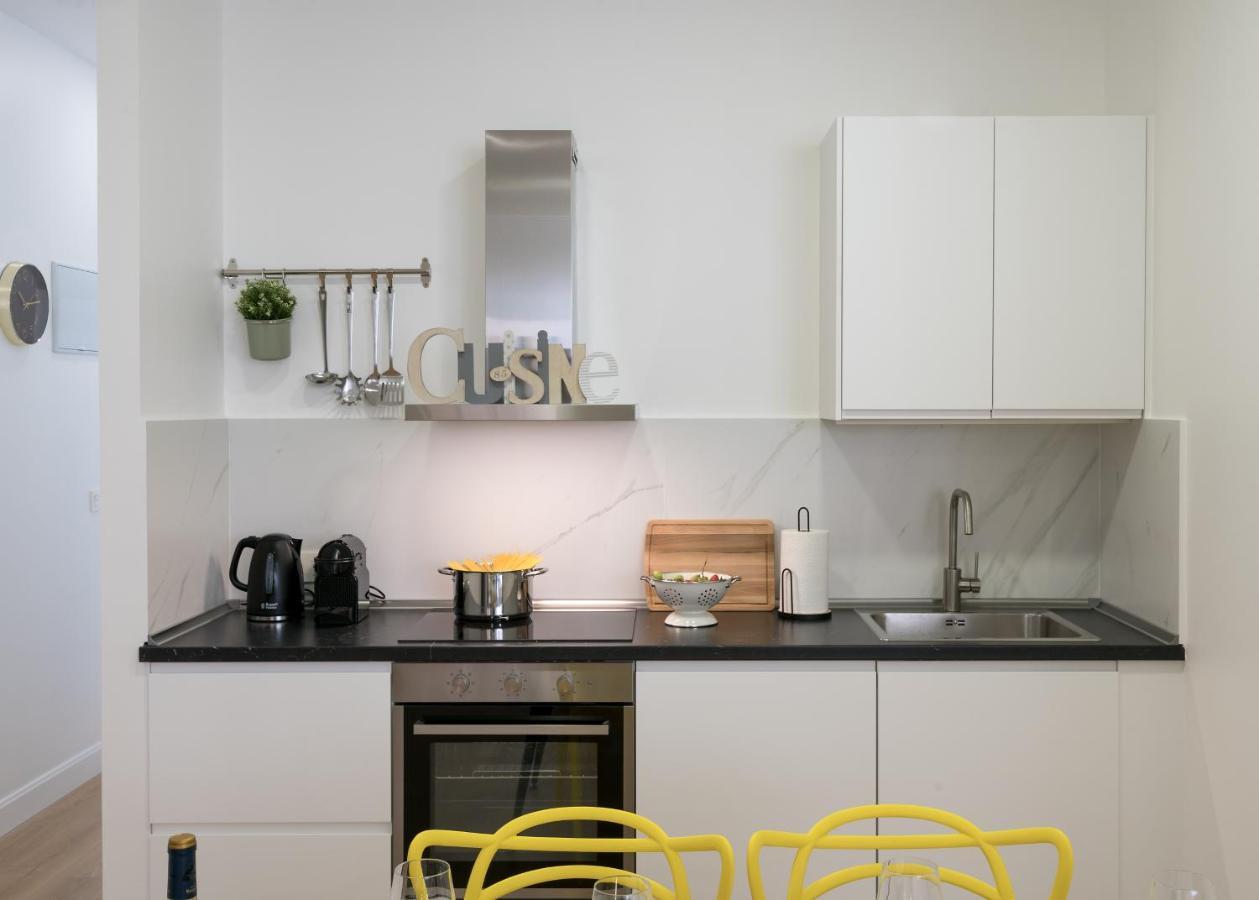 Kaixo Bilbao Apartments ภายนอก รูปภาพ