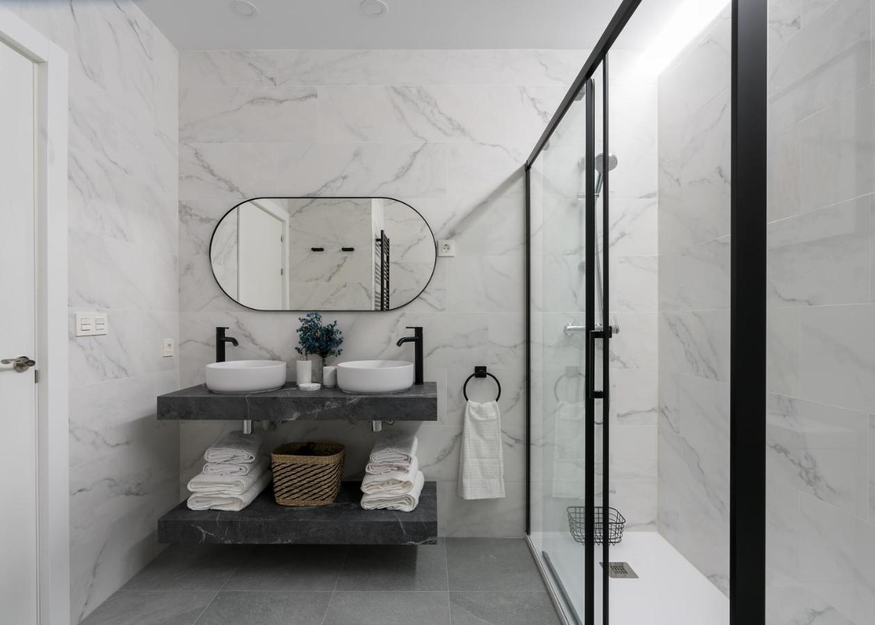 Kaixo Bilbao Apartments ภายนอก รูปภาพ