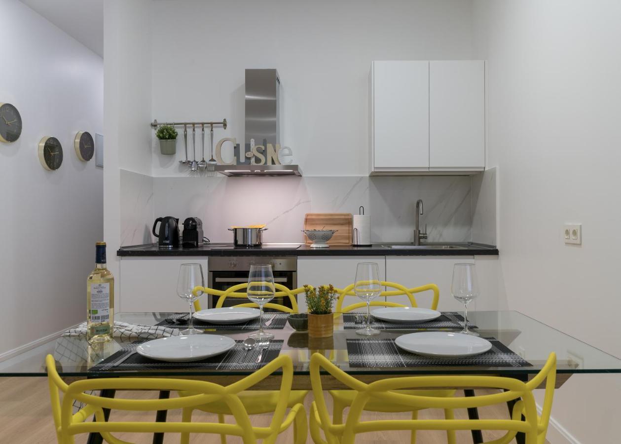 Kaixo Bilbao Apartments ภายนอก รูปภาพ