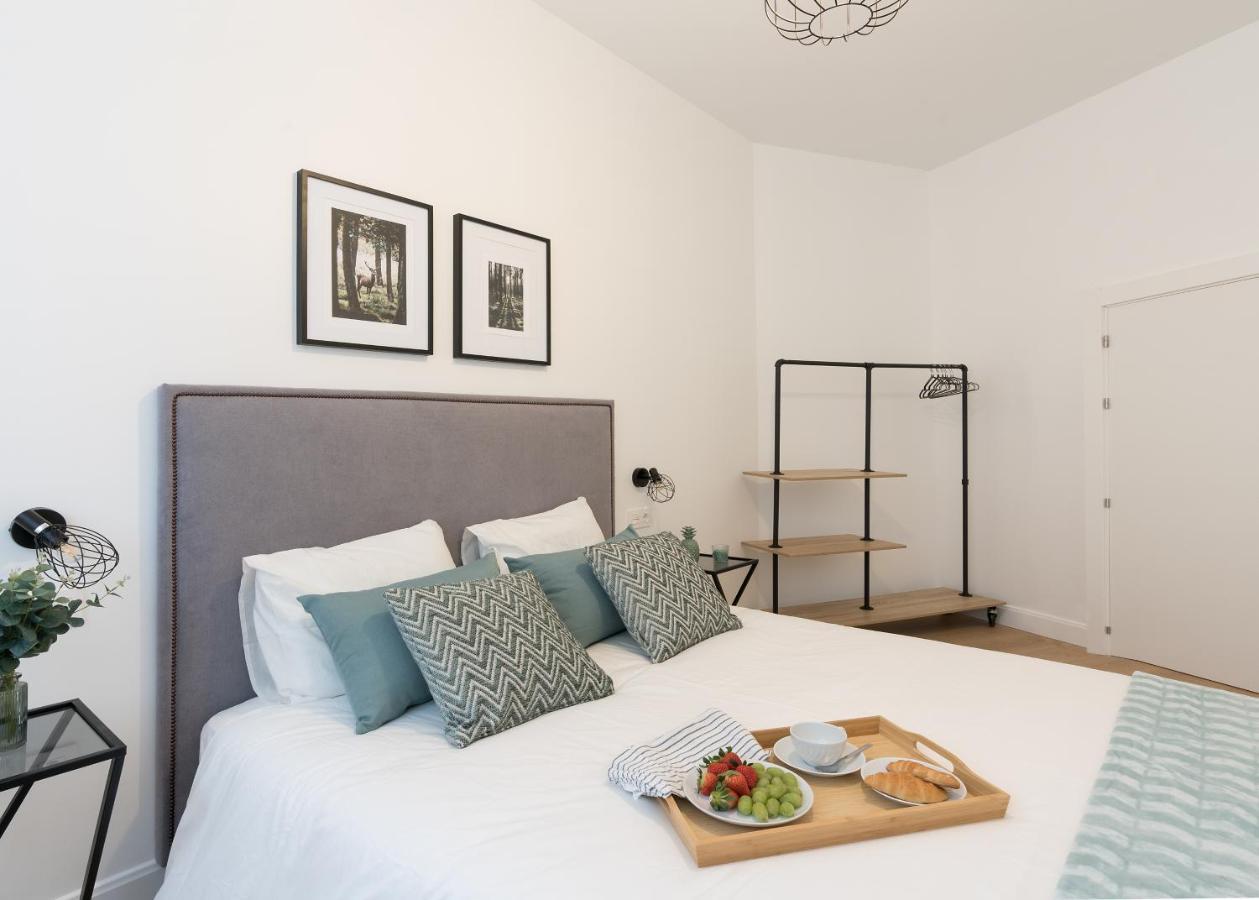 Kaixo Bilbao Apartments ภายนอก รูปภาพ